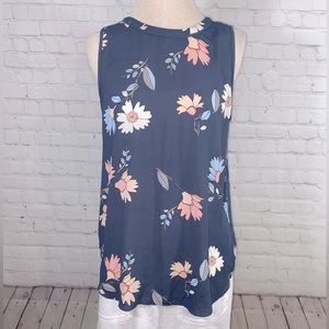 Loft Floral Sleevless Blouse Size Medium